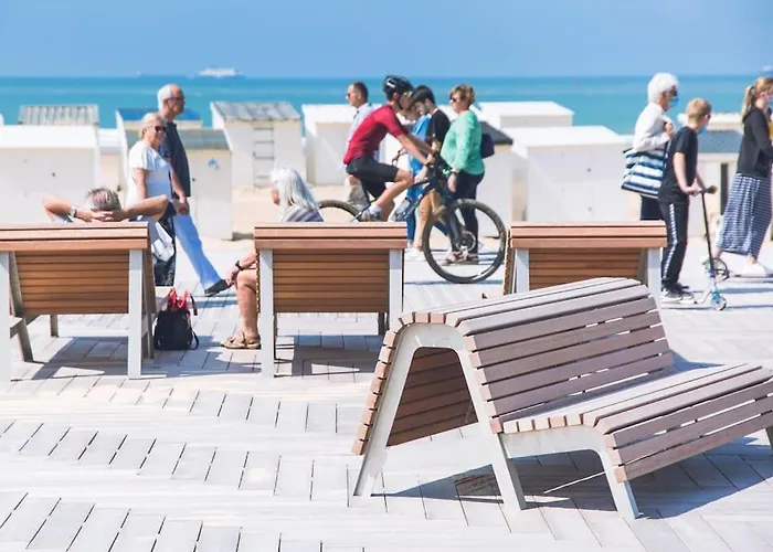 Bord De Plage.magnifique Face Mer.