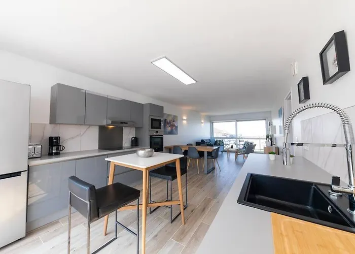 Bord De Plage.magnifique Face Mer. Appartement Calais