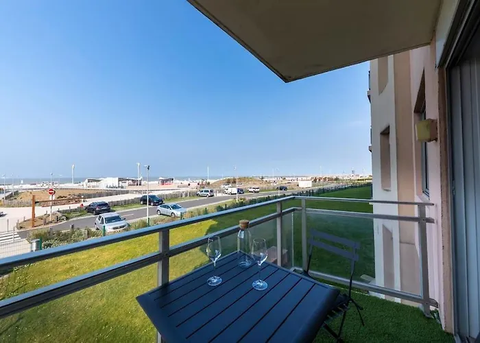 Appartement Bord De Plage.magnifique Face Mer. *